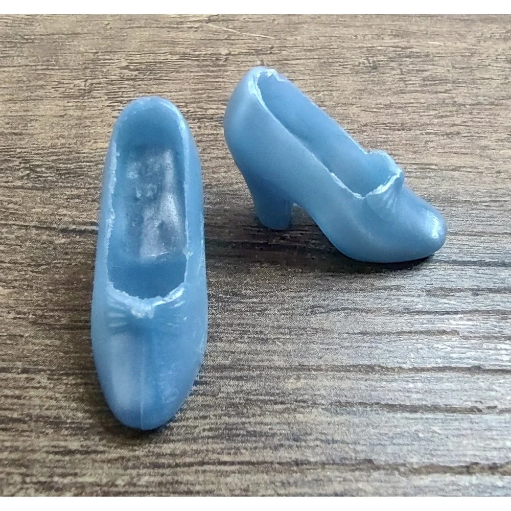 Fashion Doll Baby Blue Pump High Heel Shoes Articulated Feed Z26